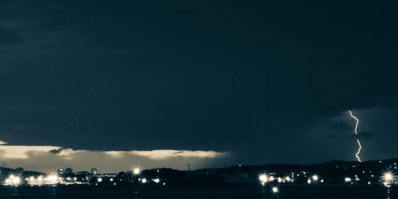 企业服务新视角：JVCAN防爆相机如何重塑石油化工安全巡检的企业战略